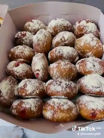 Fresh pastry box